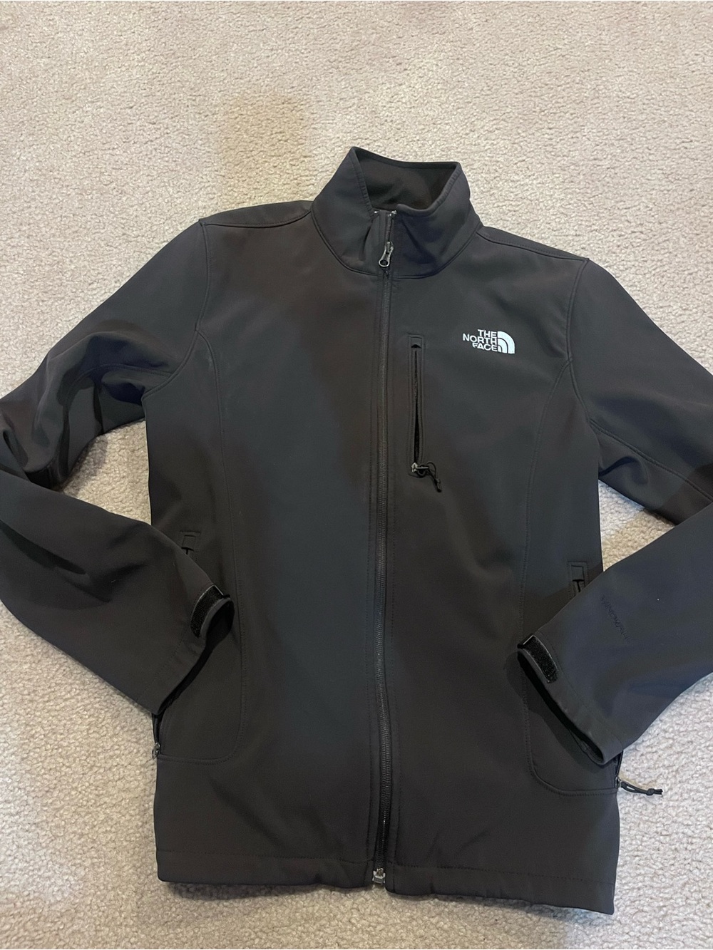 The North Face Men's Black Softshell Jacket medium